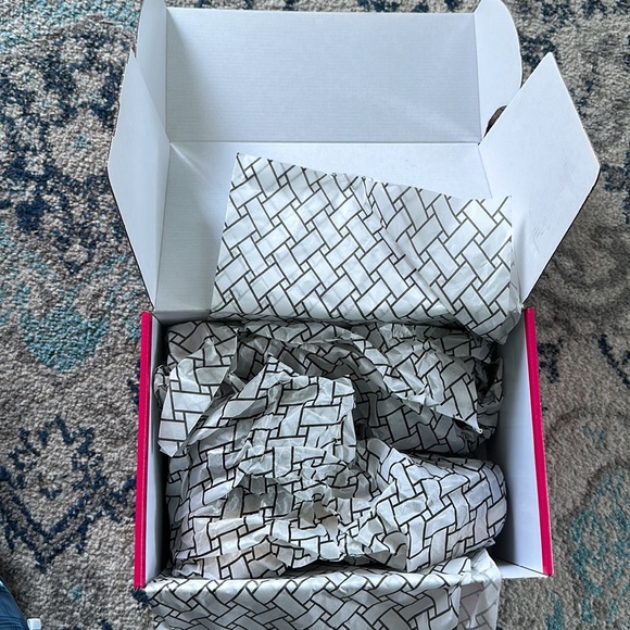 New Covered Swedish Hasbeens - Picture 11 of 13